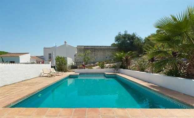 Image No.3-8 Bed Property for sale