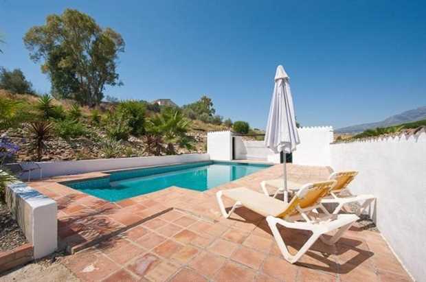 Image No.6-8 Bed Property for sale