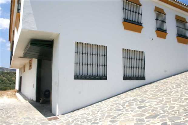 Image No.2-Propriété de 4 chambres à vendre à Guaro