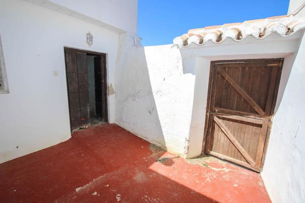Image No.6-5 Bed Villa / Detached for sale