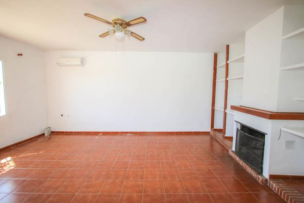 Image No.2-5 Bed Villa / Detached for sale