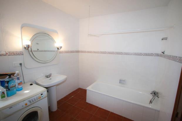 Image No.8-5 Bed Villa / Detached for sale