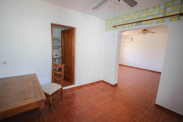 Image No.10-5 Bed Villa / Detached for sale