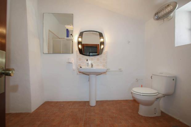 Image No.21-5 Bed Villa / Detached for sale