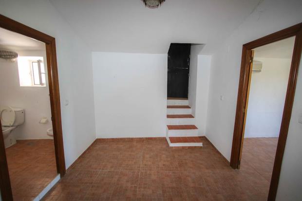 Image No.20-5 Bed Villa / Detached for sale