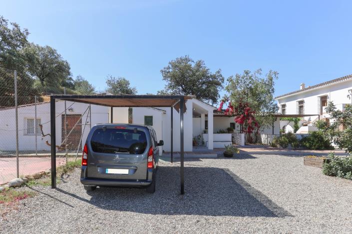 Image No.18-7 Bed Hotel for sale