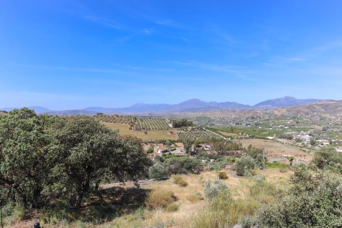 Image No.25-7 Bed Hotel for sale