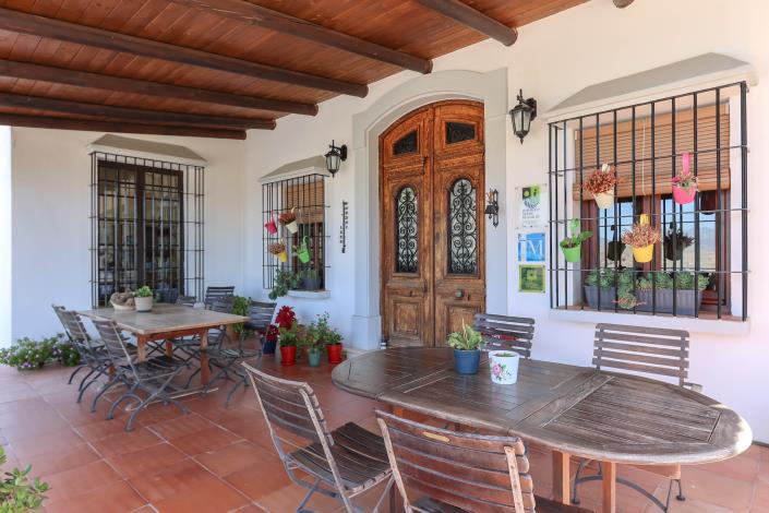 Image No.31-7 Bed Hotel for sale