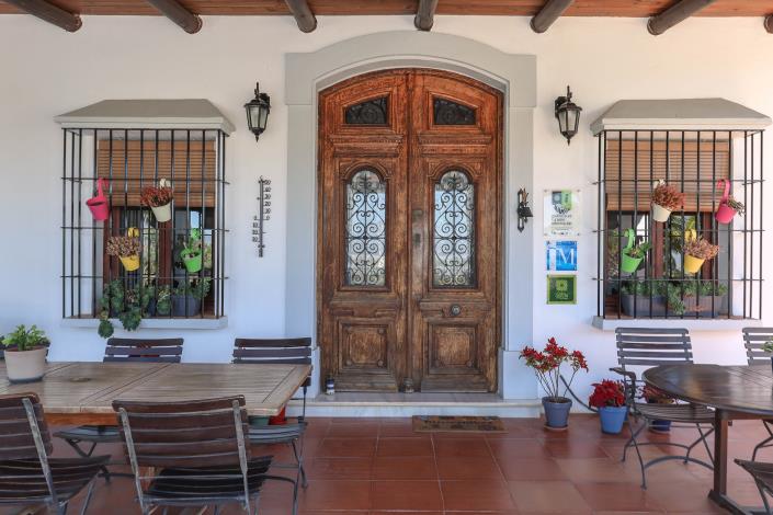 Image No.38-7 Bed Hotel for sale