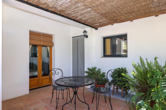 Image No.42-7 Bed Hotel for sale