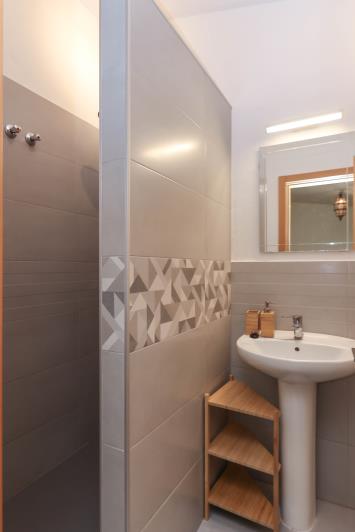 Image No.49-7 Bed Hotel for sale