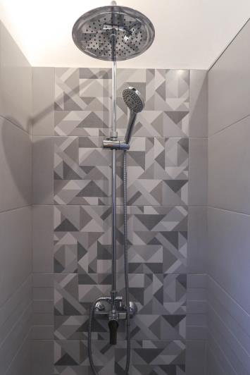 Image No.51-7 Bed Hotel for sale