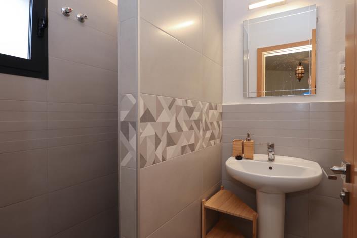 Image No.53-7 Bed Hotel for sale