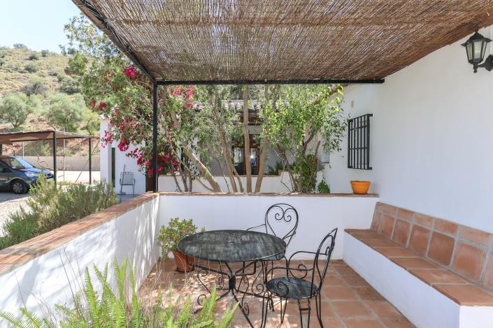 Image No.60-7 Bed Hotel for sale