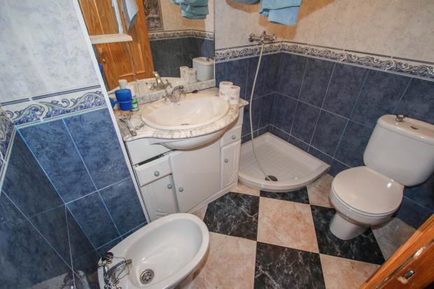 Image No.12-3 Bed Townhouse for sale