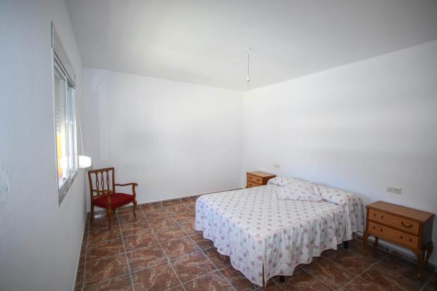 Image No.4-5 Bed Townhouse for sale