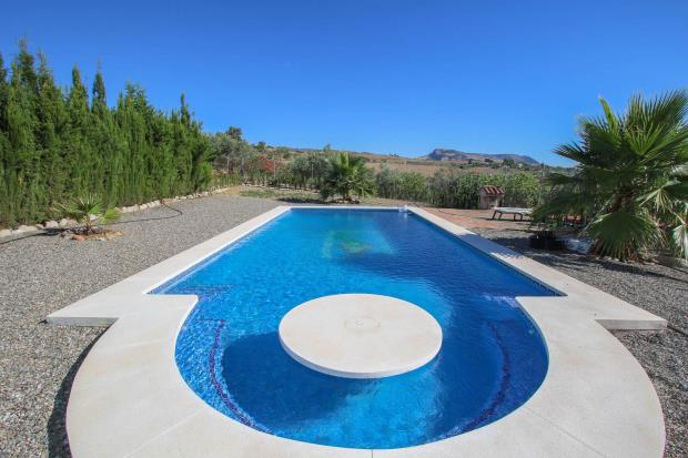 Image No.18-3 Bed Villa / Detached for sale