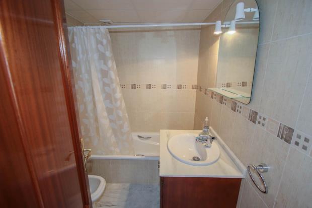 Image No.5-Appartement de 2 chambres à vendre à Guaro