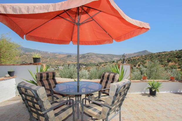 Image No.2-Maison / Villa de 3 chambres à vendre à Tolox