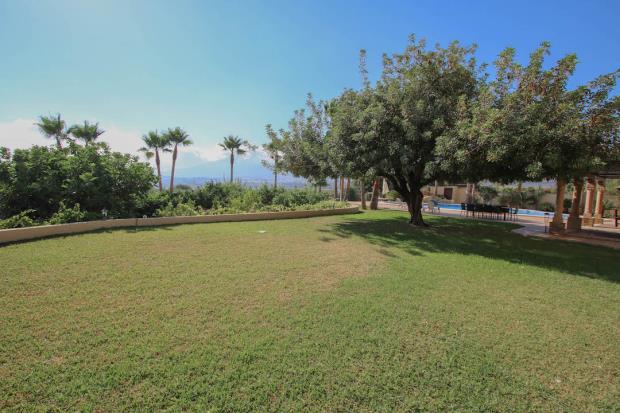 Image No.10-6 Bed Villa for sale