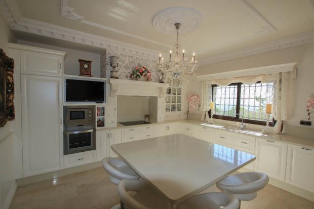 Image No.20-6 Bed Villa for sale