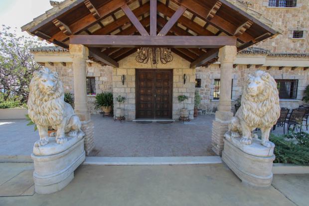 Image No.17-6 Bed Villa for sale