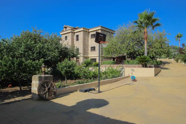 Image No.26-6 Bed Villa for sale