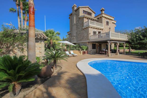 Image No.30-6 Bed Villa for sale