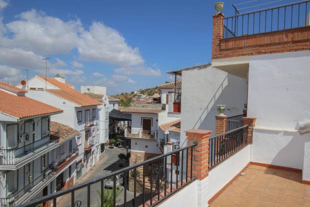 Image No.7-Maison de ville de 3 chambres à vendre à Guaro