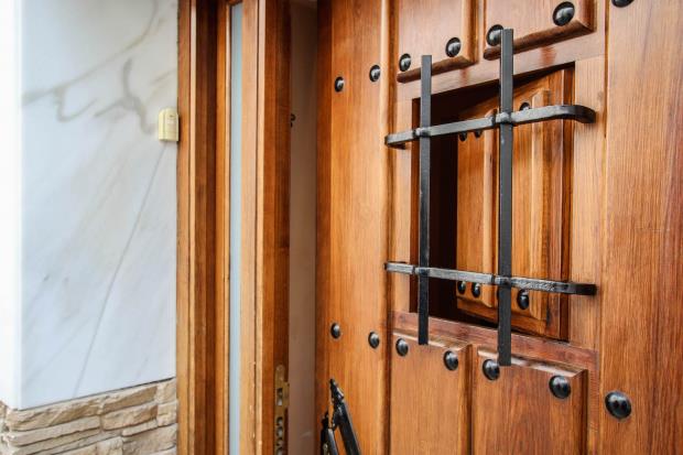 Image No.2-3 Bed Townhouse for sale