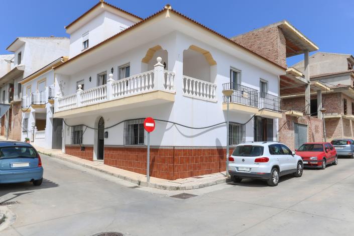 Image No.8-Maison de ville de 7 chambres à vendre à Guaro