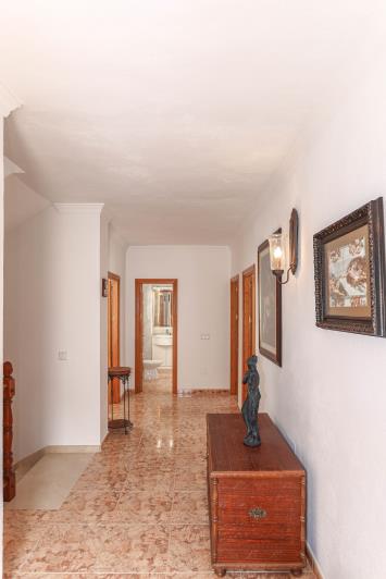 Image No.11-Maison de ville de 7 chambres à vendre à Guaro