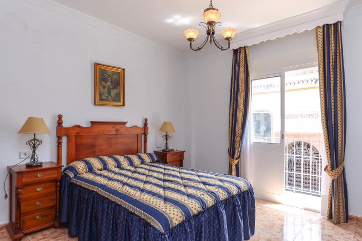 Image No.17-Maison de ville de 7 chambres à vendre à Guaro