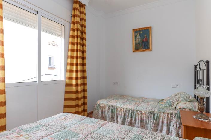 Image No.34-Maison de ville de 7 chambres à vendre à Guaro