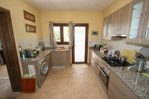 Image No.8-Maison / Villa de 2 chambres à vendre à Casarabonela