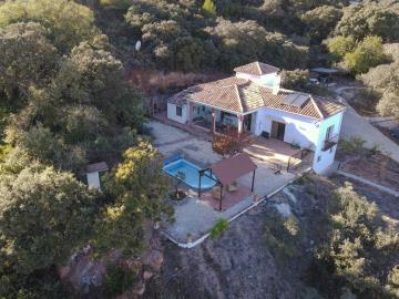 Maison / Villa de 2 chambres à vendre à Casarabonela