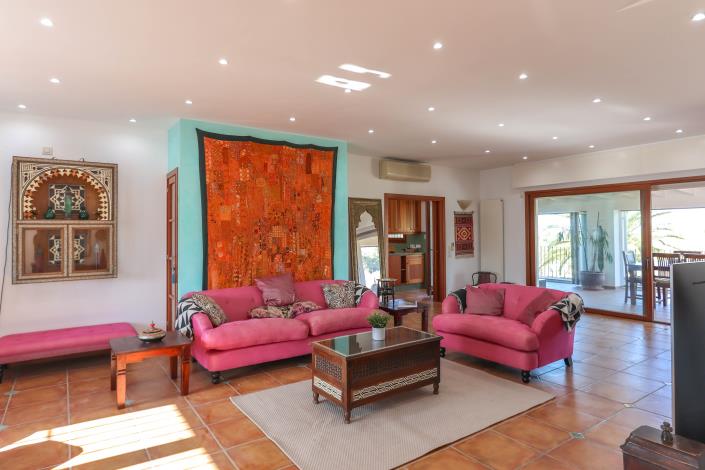 Image No.14-6 Bed Villa / Detached for sale