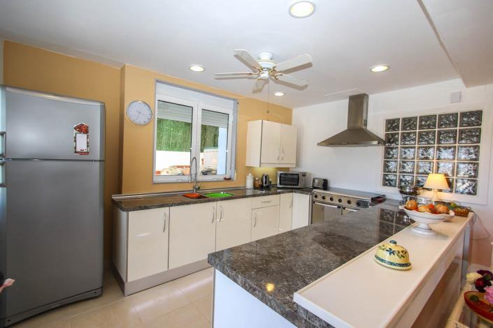 Image No.22-Un hôtel de 8 chambres à vendre à Coin