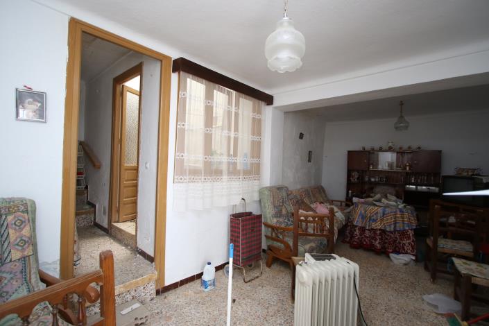 Image No.2-2 Bed Townhouse for sale