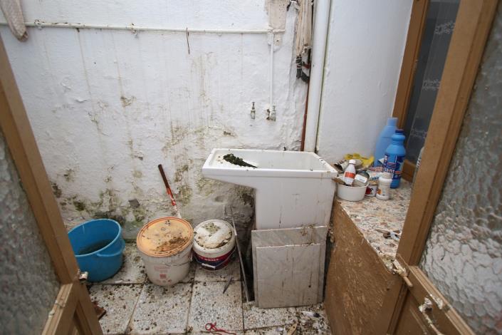 Image No.6-2 Bed Townhouse for sale