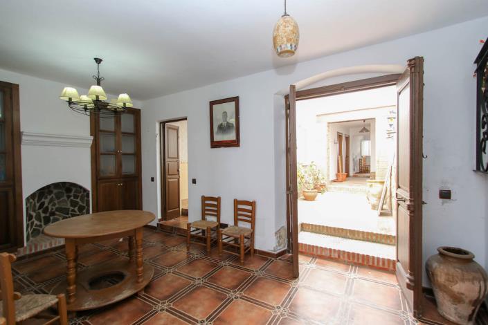 Image No.25-7 Bed Villa / Detached for sale
