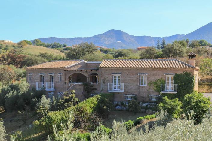 Image No.2-Villa / Détaché de 4 chambres à vendre à Alhaurín de la Torre