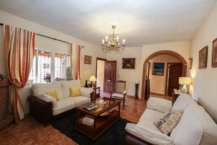 Image No.2-4 Bed Villa / Detached for sale