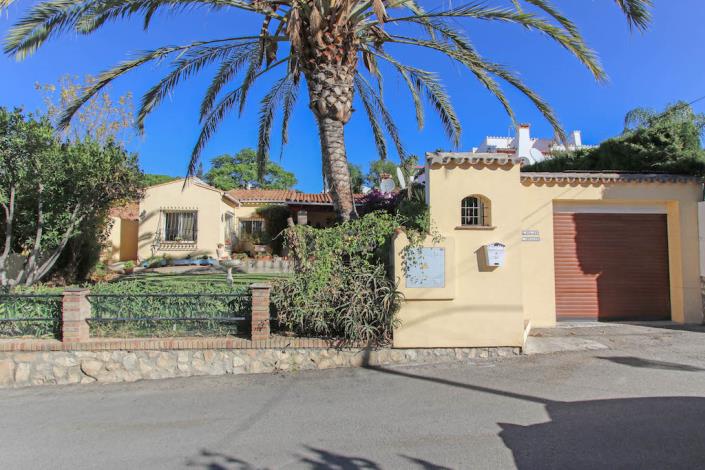 Image No.12-4 Bed Villa / Detached for sale