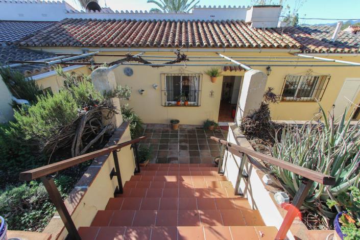 Image No.22-4 Bed Villa / Detached for sale