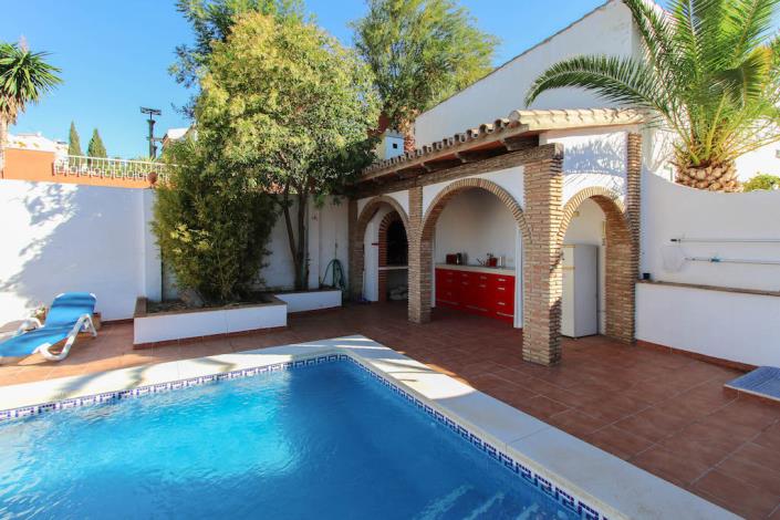 Image No.29-4 Bed Villa / Detached for sale
