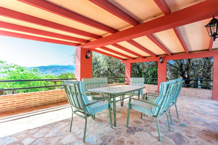 Image No.18-13 Bed Villa / Detached for sale