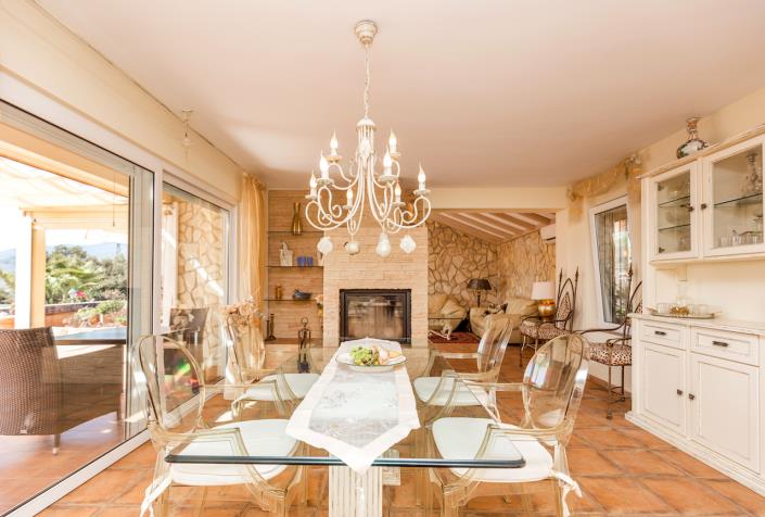 Image No.5-13 Bed Villa / Detached for sale