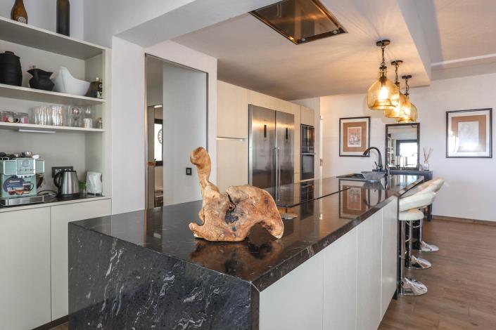 Image No.5-4 Bed Villa / Detached for sale