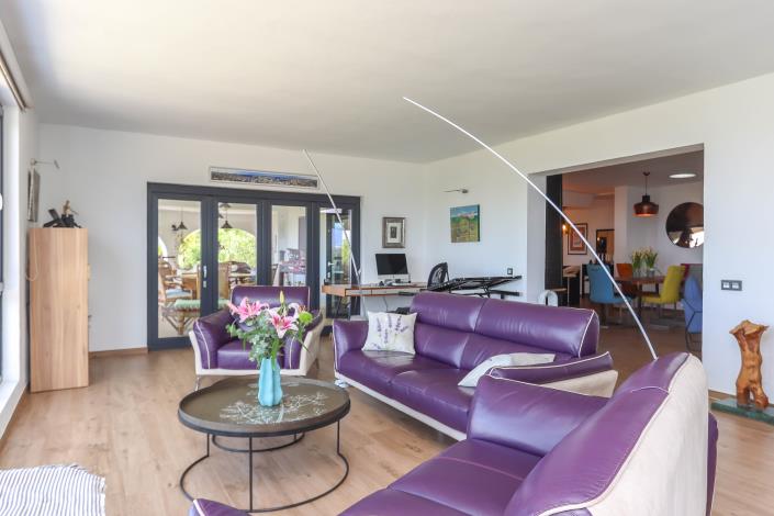 Image No.14-4 Bed Villa / Detached for sale